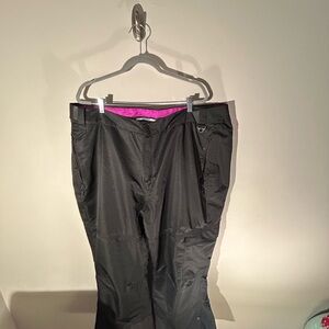 Womens Axcent size 3x ski pants . winter. Skiing. Cold weather.